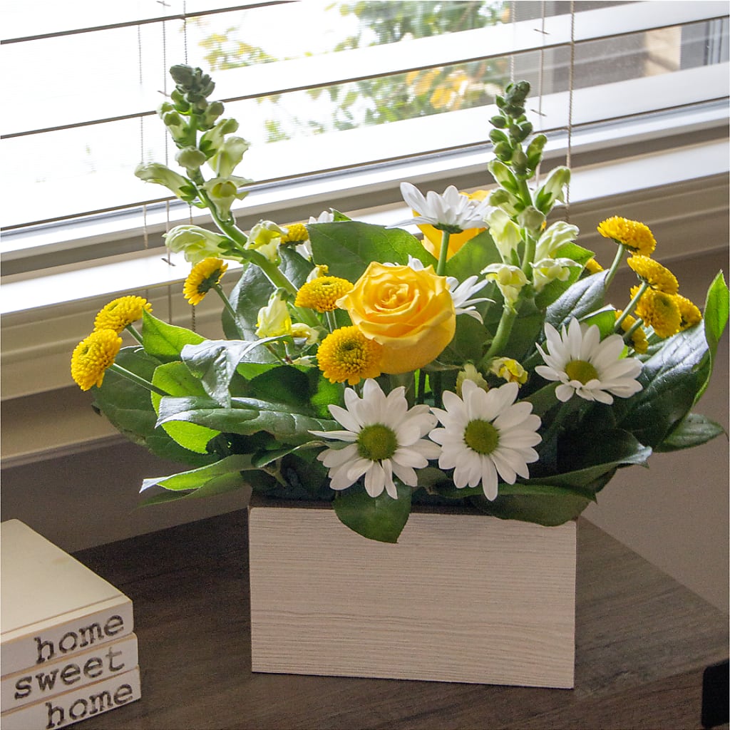 Sun Salutation Box Bouquet – Rose Girls, Whittier CA