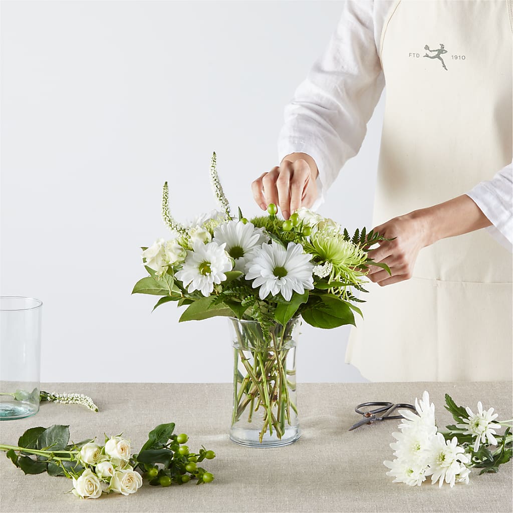 Irish Garden - A Florist Original – Rose Girls, Whittier CA