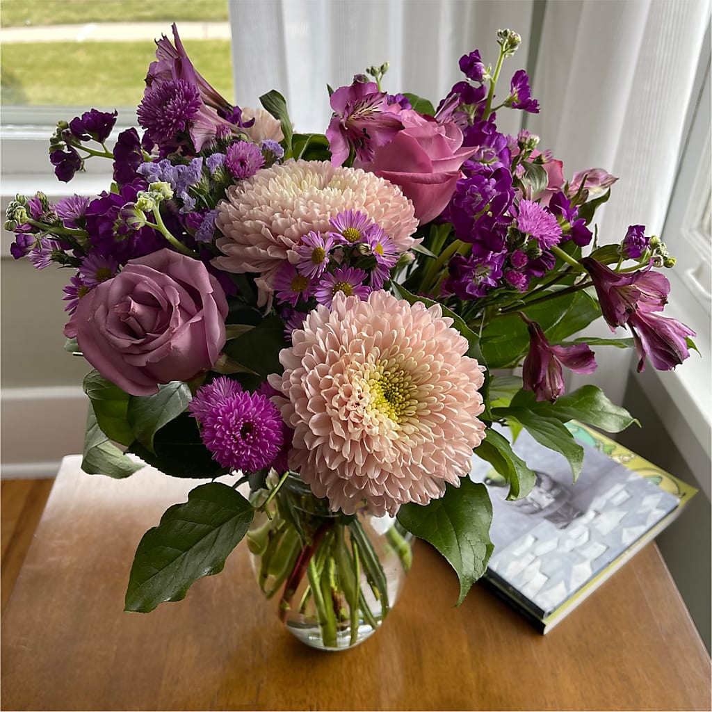 Ultraviolet Bouquet – Rose Girls, Whittier CA