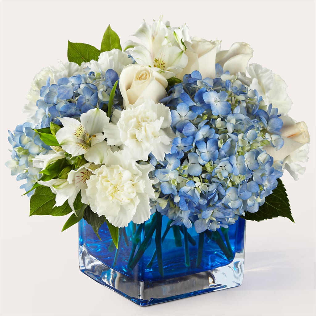 Soothing Waters Bouquet – Rose Girls, Whittier CA