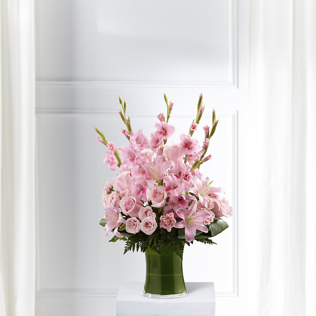 Lovely Tribute Bouquet – Rose Girls, Whittier CA
