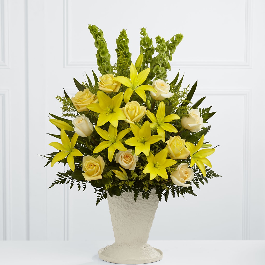 Golden Memories Arrangement – Rose Girls, Whittier CA