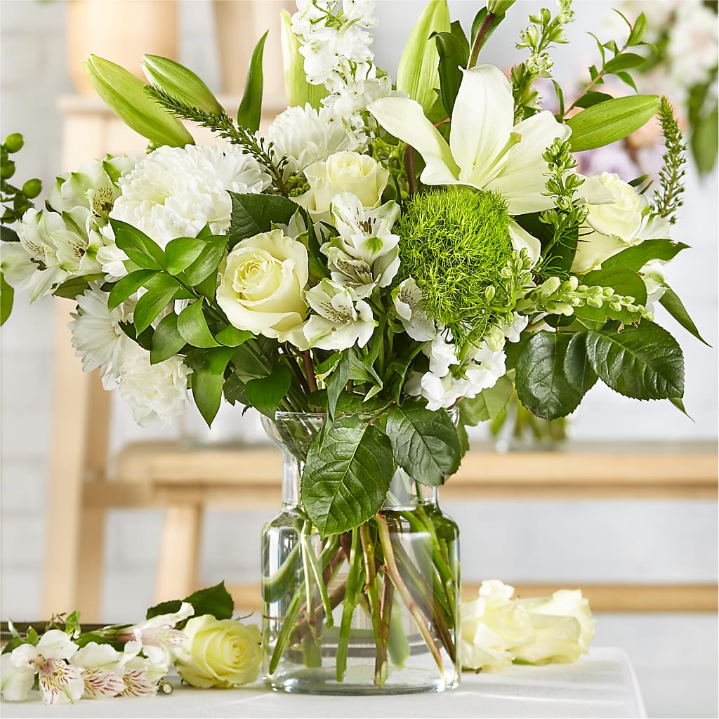 Classic Ivory – A Florist Original – Rose Girls, Whittier CA