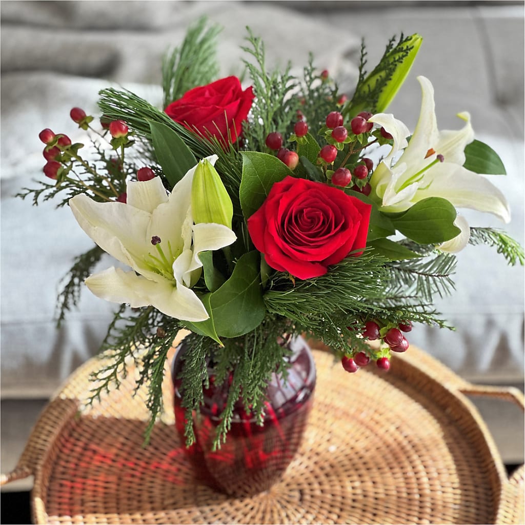 Evergreen Delight Bouquet – Rose Girls, Whittier CA