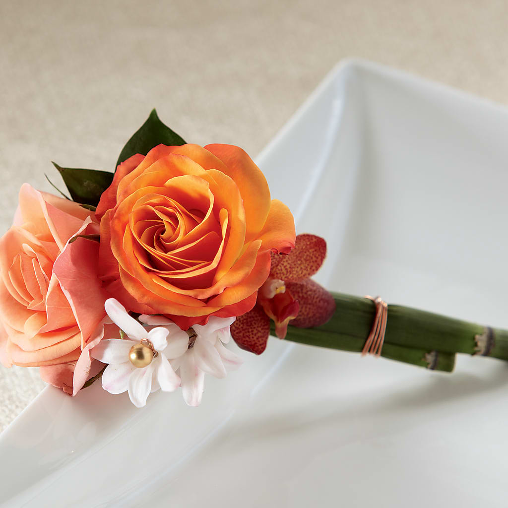 Sunset Dream Boutonniere – Rose Girls, Whittier CA
