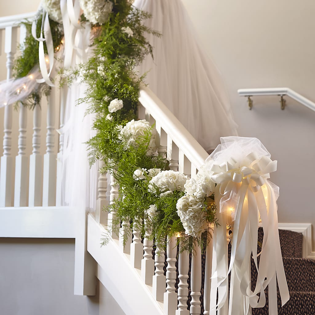 Champagne Dreams Garland – Rose Girls, Whittier CA