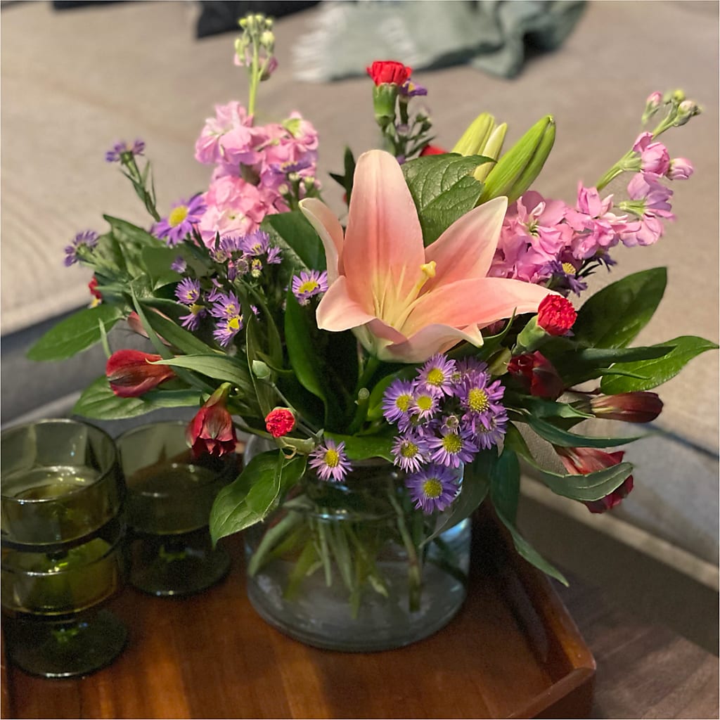 Romantique Bouquet –  Rose Girls, Whittier CA