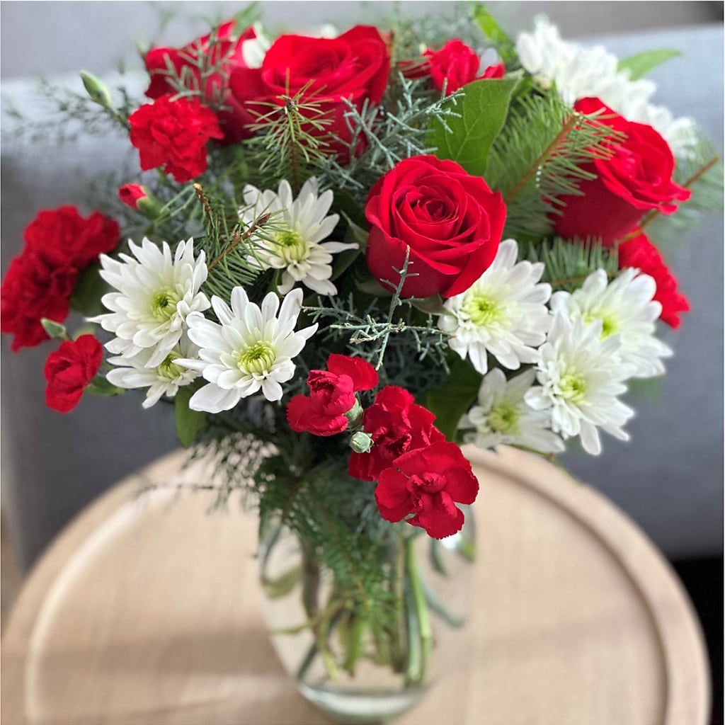 Seasonal Magic Bouquet –  Rose Girls, Whittier CA
