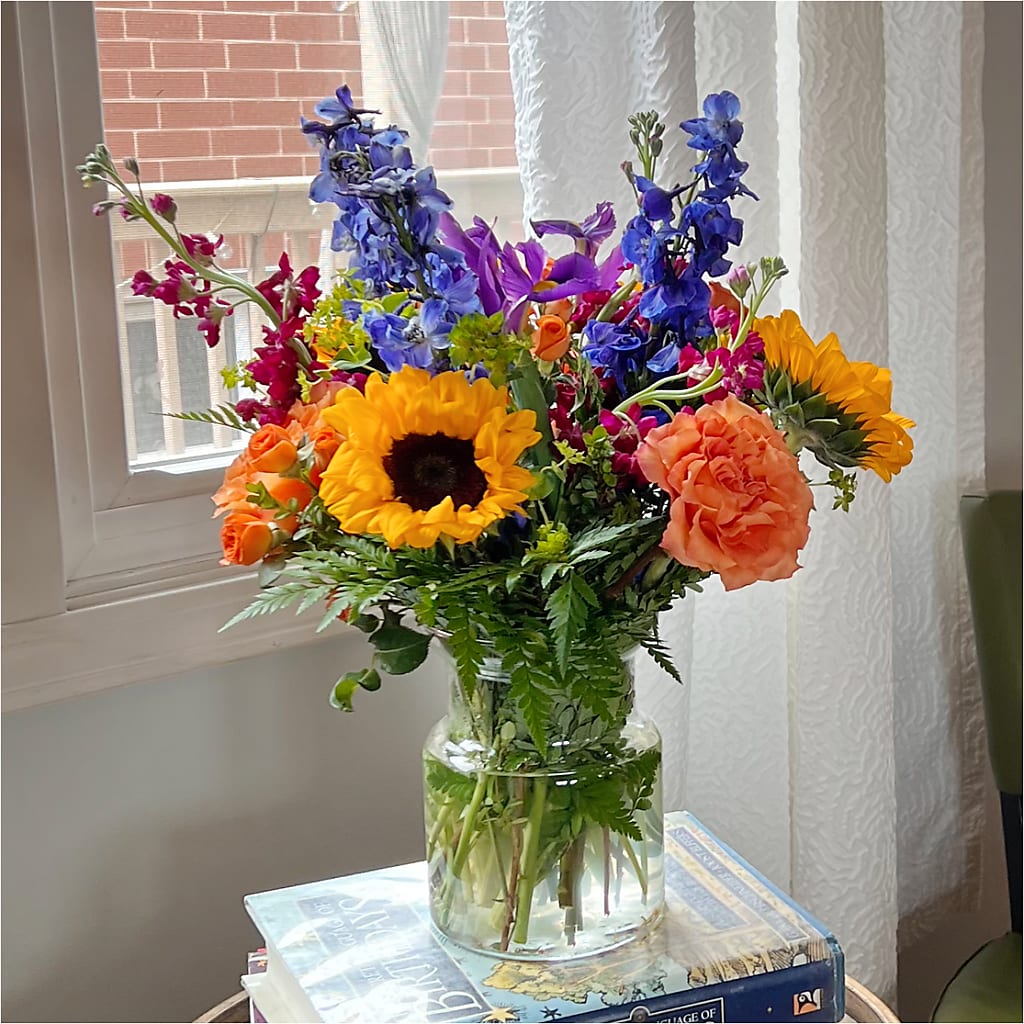 Rays of Life Bouquet –  Rose Girls, Whittier CA