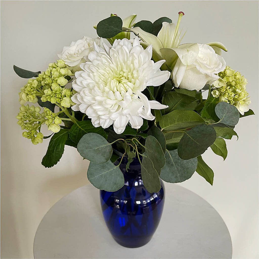 Snowy Dreams Bouquet –  Rose Girls, Whittier CA